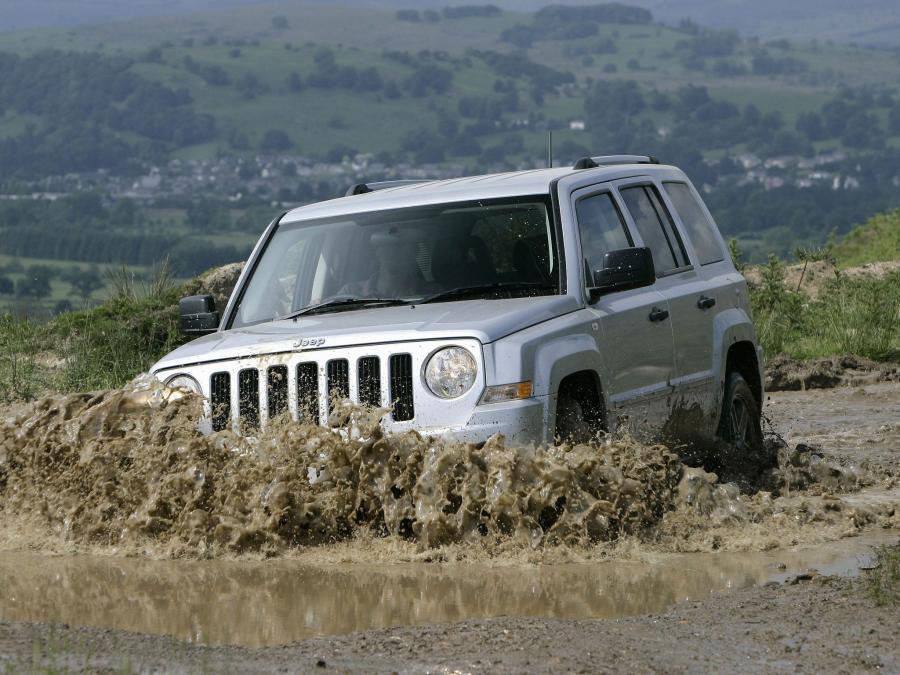  Jeep Patriot 2007 года  (UK) (фото 17 из 30)